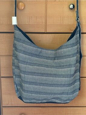 thirty-one Blue Striped Crossbody Bag NWT